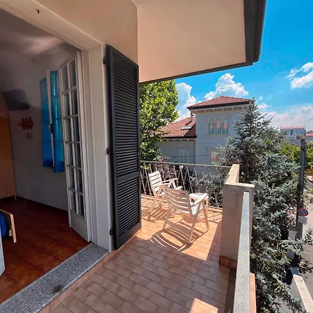 Dipendenza Beb Denny Panzió 4*